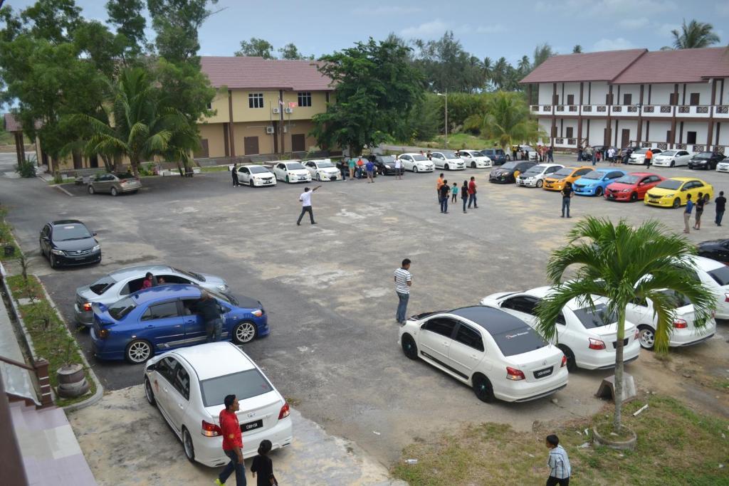 Home Beach Village Resort Kota Bharu Exterior photo